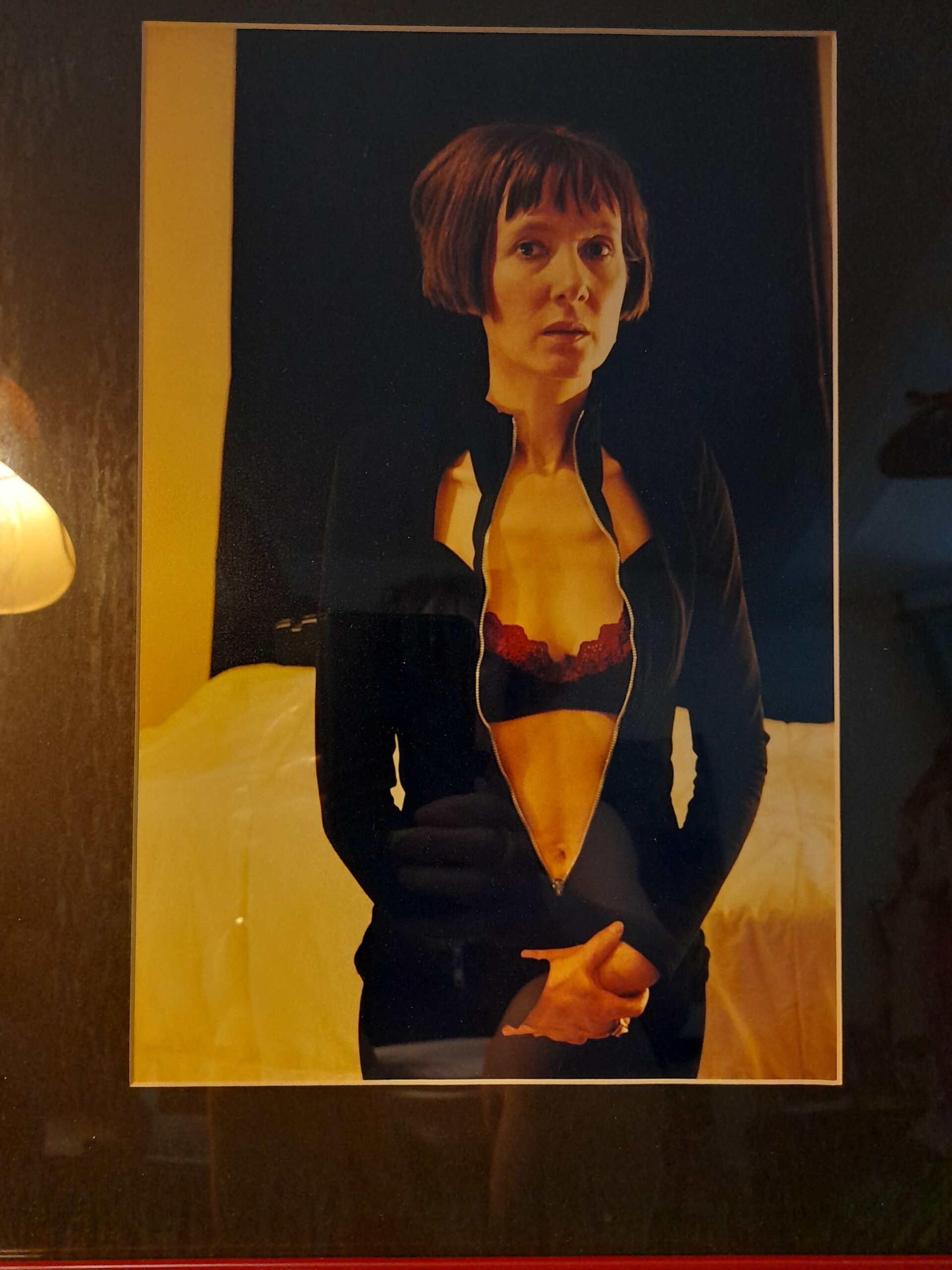 Autoportrait de Martine Debair autour du motif de l'œil